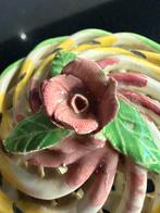 Bonbonniere met bloemdecoratie, Ophalen of Verzenden