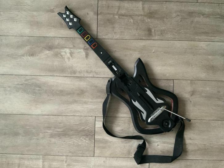 Playstation 4 Guitar Hero Warriors of Rock Gitaar voor PS4, Spelcomputers en Games, Games | Sony PlayStation 4, Zo goed als nieuw