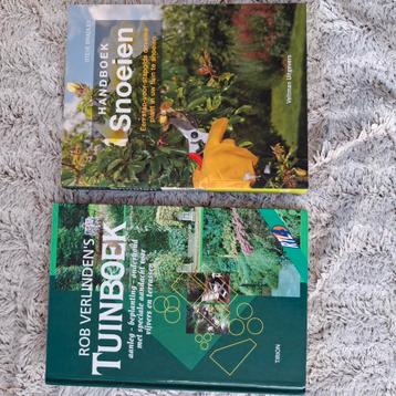 2 Tuinboeken beschikbaar voor biedingen