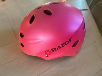Razor Skatehelm / fietshelm Maat S (53-56 cm) beschikbaar voor biedingen