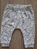 Broek maat 74, Ophalen of Verzenden, Zo goed als nieuw, Jongetje of Meisje, Broekje