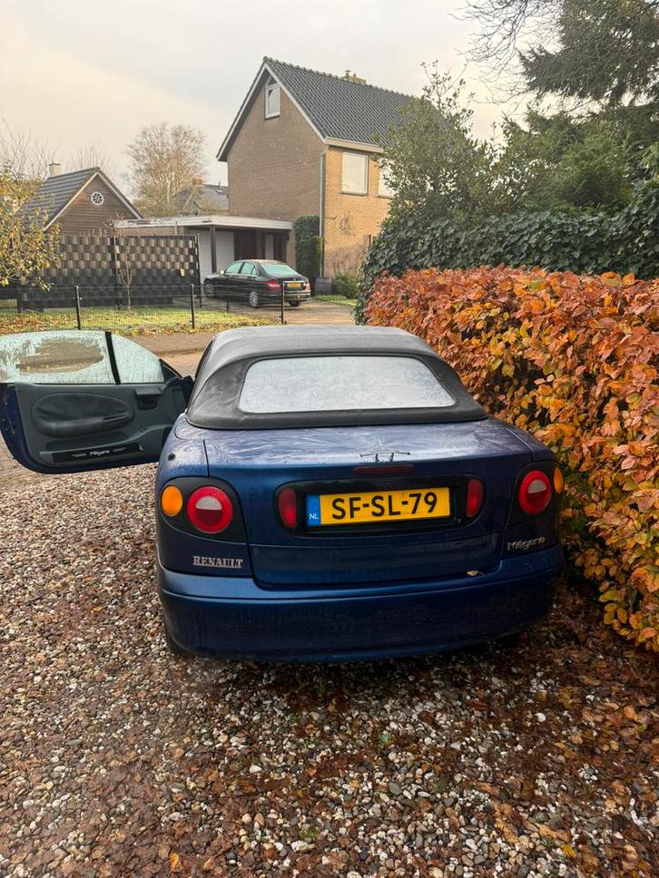Renault Megane Cabrio 97’ (loopt maar mag in onderdelen), Auto-onderdelen, Carrosserie en Plaatwerk, Bumper, Renault, Voor, Nieuw