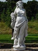 Beeld Dame met Bloemenkrans - 175 cm - Steen, Tuin en Terras, Tuinbeelden, Ophalen of Verzenden, Steen, Mensenbeeld