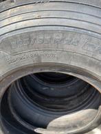 325/95R24 Michelin x works gebruikt, Auto-onderdelen, Vrachtwagen-onderdelen, Ophalen, Gebruikt, Overige merken, Overige Auto-onderdelen