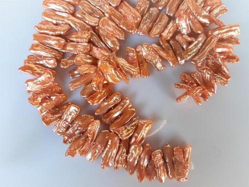 Biwa parel kraal oranje tint circa 16x23 mm, Hobby en Vrije tijd, Kralen en Sieraden maken, Nieuw, Kraal, Ophalen
