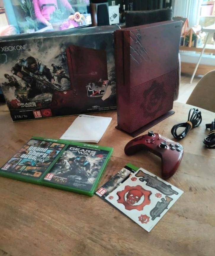 Xbox One S Gears of War 4 edition dus het model met 2Tb HDD, Spelcomputers en Games, Spelcomputers | Xbox One, Zo goed als nieuw
