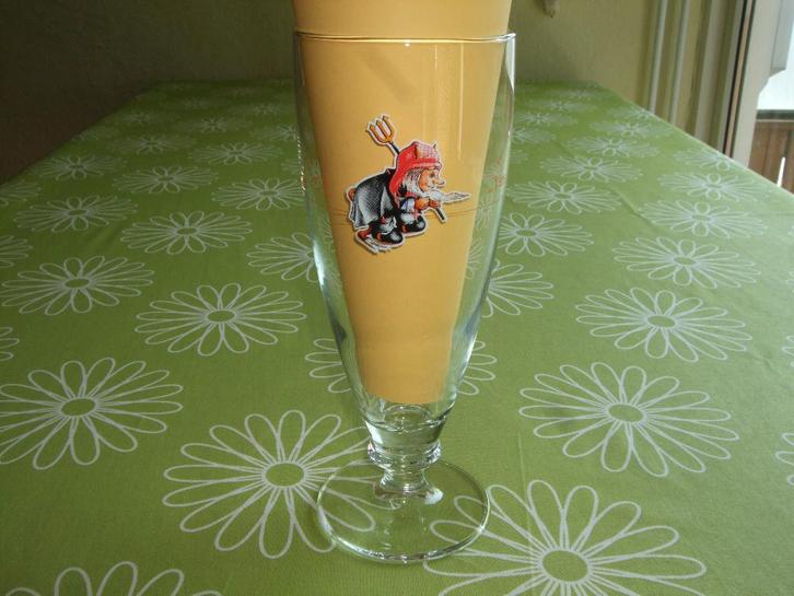 La Chouffe glas - Is dit een kwelchouffe?, Verzamelen, Biermerken, Zo goed als nieuw, Glas of Glazen, Overige merken, Ophalen of Verzenden