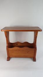 Vintage houten krantenbak of lectuurmand. S35, Huis en Inrichting, Tweedehands verkoop, Tweedehands verkoop, Gebruikt, Ophalen of Verzenden