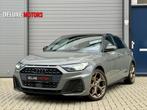 Audi A1 Sportback 35 TFSI S-Line Edition One|Camera|Keyless, Auto's, Audi, 4 cilinders, 150 pk, Leder en Stof, Bedrijf