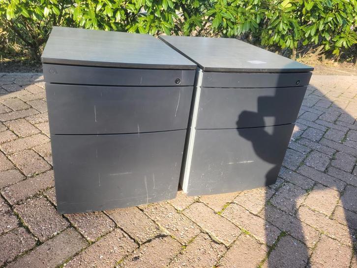 Metalen ladekasten 2 stuks – 3 laden – zwart/grijs, Huis en Inrichting, Kasten | Ladekasten, Gebruikt, Minder dan 100 cm, Minder dan 50 cm