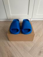 Yeezy Slide Azure maat 43 Nieuw, Kleding | Heren, Schoenen, Blauw, Nieuw, Ophalen of Verzenden, Yeezy