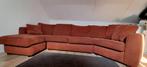 Grote bordeaux rode chaise longue/hoek bank, Huis en Inrichting, Banken | Sofa's en Chaises Longues, Ophalen, Gebruikt, 300 cm of meer