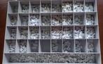 Letterdoos met steekletters en cijfers, Ophalen of Verzenden, Zo goed als nieuw