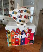 Hele grote Oink spaarpot Yong huisjes, Ophalen, Nieuw, Steen, Aardewerk of Keramiek, Object of Gebouw