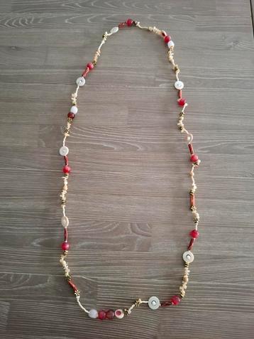 Nieuw handmade ketting Beigekleur & Goudkleur kraaltjes beschikbaar voor biedingen