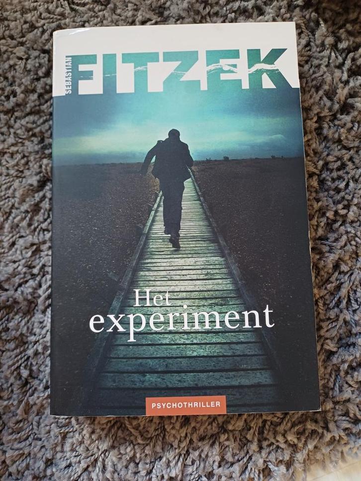 Het Experiment - Sebastian Fitzek, Boeken, Thrillers, Zo goed als nieuw, Nederland, Ophalen of Verzenden