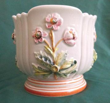 Italiaanse bloempot bloemen decor in reliëf 12 cm hoog beschikbaar voor biedingen
