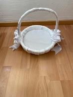 Mooie rietenmand,ronde mand voor bruidmeisje, Huis en Inrichting, Woonaccessoires | Schalen en Manden, Ophalen, Zo goed als nieuw