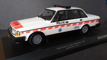 Volvo 240 GL politie Nederland 1:18 Minichamps Pol  beschikbaar voor biedingen