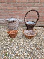 rieten bloemenmand, Ophalen, Gebruikt