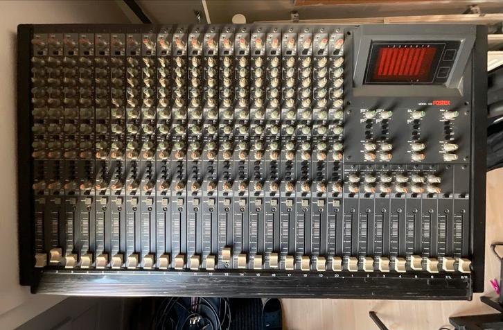 Fostex 820 Mengpaneel - Vintage Analoog, Muziek en Instrumenten, Mengpanelen, Gebruikt, 20 kanalen of meer, Microfooningang, Ophalen