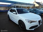 Alfa Romeo Stelvio 2.0 GME 280 AWD Veloce PANORAMADAK+ADAPTI, Auto's, Automaat, Euro 6, 4 cilinders, Wit