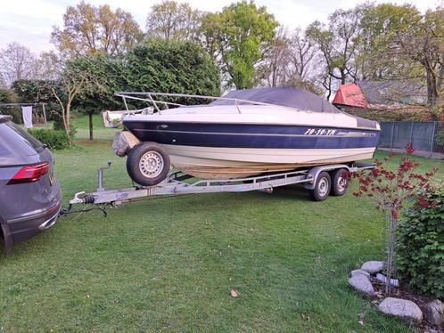 Bayliner  210 Classic Cuddy, Watersport en Boten, Speedboten, Gebruikt, 6 meter of meer, Benzine, 200 pk of meer, Polyester, Binnenboordmotor