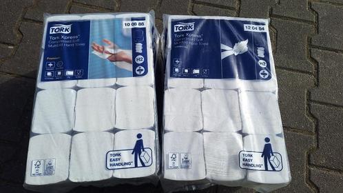 24 pakken Tork papieren handdoekjes voor dispenser., Doe-het-zelf en Verbouw, Sanitair, Nieuw, Toilet, Koper, Ophalen of Verzenden