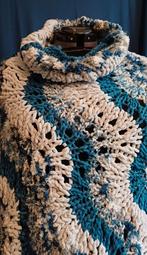 Handgemaakte Poncho Pauwensteek, Blauw, Maat 46/48 (XL) of groter, Nieuw, Ophalen of Verzenden