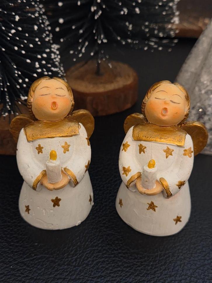 2 vintage beeldjes zingend engeltje met kaarsje Candy Norway, Antiek en Kunst, Curiosa en Brocante, Ophalen of Verzenden