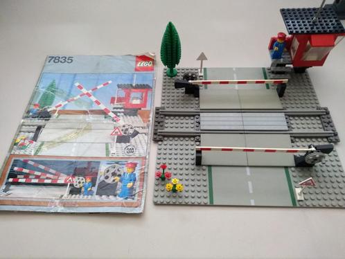 Lego spoorwegovergang 7835 met bouwinstructie in goede staat, Kinderen en Baby's, Speelgoed | Duplo en Lego, Gebruikt, Lego, Complete set