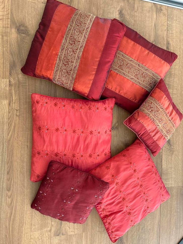 Stoffen Sierkussens Collectie - 6 stuks, Huis en Inrichting, Woonaccessoires | Kussens, Zo goed als nieuw, Rood, Vierkant, Ophalen of Verzenden