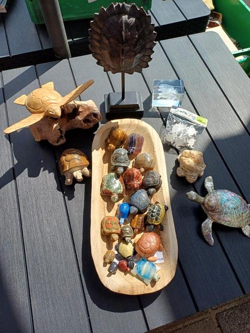 Schildpadden verzameling met o.a. edelsteen carvings, Verzamelen, Mineralen en Fossielen, Mineraal, Ophalen of Verzenden