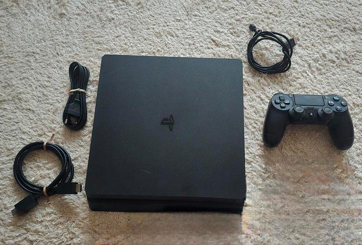 PlayStation 4 Slim 1TB, Spelcomputers en Games, Spelcomputers | Sony PlayStation 4, Gebruikt, Slim, 1 TB, Met 1 controller, Ophalen of Verzenden
