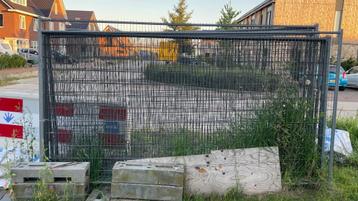 Bouwhekken 10 stuks inclusief toebehoren beschikbaar voor biedingen