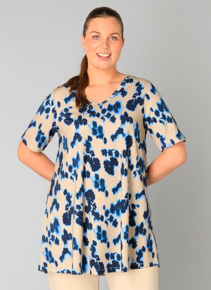 A-lijn tuniek Ankie van Yesta
Maat 54/56 nu 34,95, Kleding | Dames, Grote Maten, Nieuw, Blouse of Tuniek, Blauw, Ophalen of Verzenden