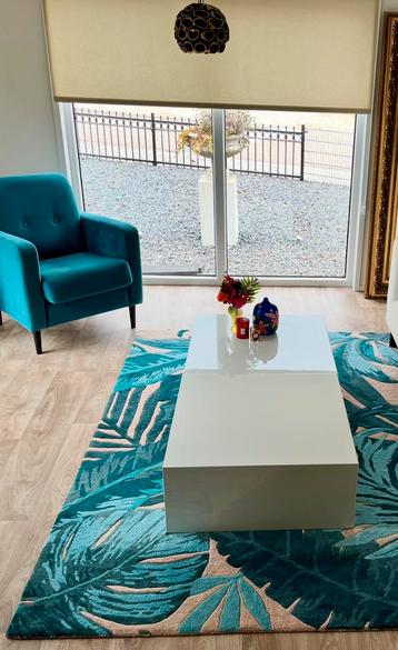 Luxe salontafels beschikbaar voor biedingen
