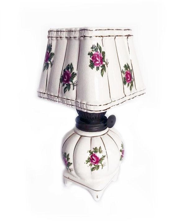 Brocante olielampje Foreign porselein wit, Antiek en Kunst, Antiek | Porselein, Ophalen of Verzenden