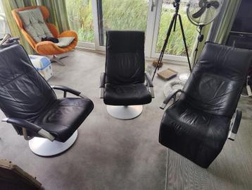 Drie maal relaxfauteuil, Montel, zwart leer beschikbaar voor biedingen