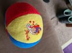 Baby kinderen pluche bal met erin een balletjes, Kinderen en Baby's, Ophalen of Verzenden, Zo goed als nieuw
