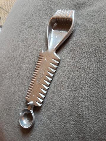 Vintage boter krullen maker ook voor fruit enz.  beschikbaar voor biedingen