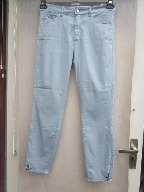 Broek ROSNER mt 38  lichtblauw, Kleding | Dames, Broeken en Pantalons, Nieuw, Maat 38/40 (M), Blauw, Lang, Verzenden