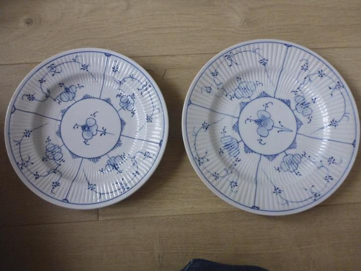 2 oude bordjes, Rauenstein met droogbloemen (Strohblume)., Antiek en Kunst, Antiek | Servies los, Ophalen of Verzenden