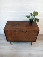 Vintage Houten Dressoir/Kast. Schitterende houttekeningen, Huis en Inrichting, Kasten | Dressoirs, Ophalen, Gebruikt, Vintage