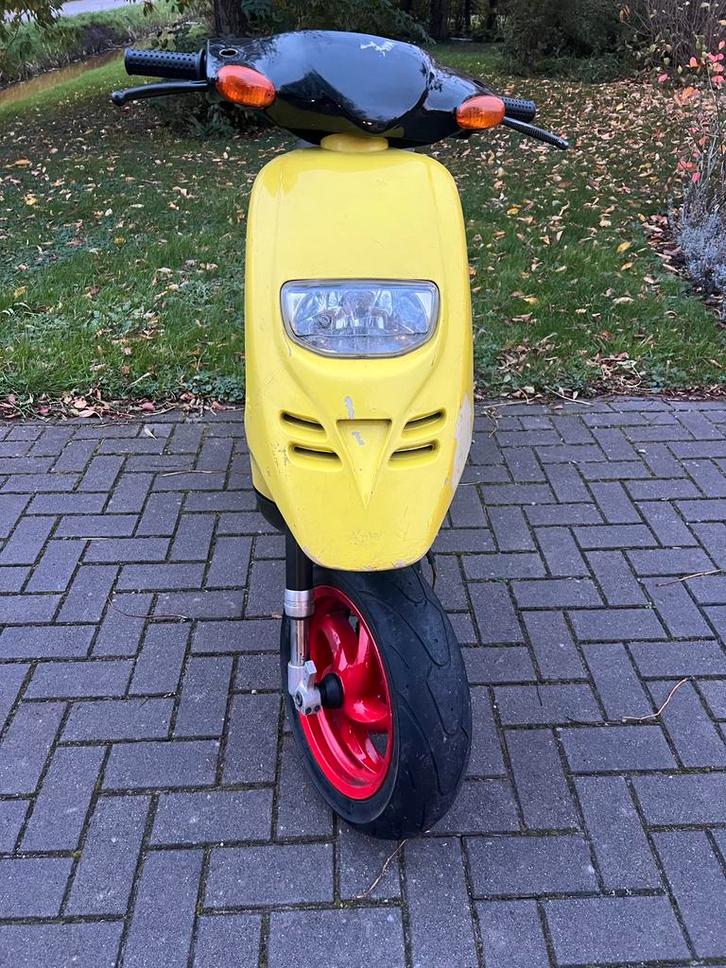 Piaggio typhoon 125cc, Fietsen en Brommers, Scooters | Piaggio, Zo goed als nieuw, Overige modellen, Tweetakt, Ophalen of Verzenden