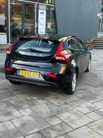 Volvo V40 1.6 D2 Momentum Business 2014 | 137.118 km | Zwart, Auto's, Voorwielaandrijving, Euro 5, Gebruikt, 4 cilinders