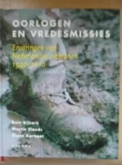 Oorlogen en vredesmissies (1940-2010) door R. Bijkerk, Boeken, Oorlog en Militair, Zo goed als nieuw, Tweede Wereldoorlog, Ophalen of Verzenden