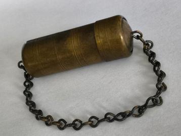 Tondeldoosje beschikbaar voor biedingen