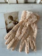 Brocante kanten handschoenen, Antiek en Kunst, Ophalen of Verzenden