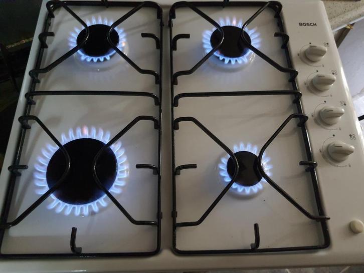 Vrijstaande Bosch kookplaat 4 pits met gasslang werkt 100%, Witgoed en Apparatuur, Kookplaten, Zo goed als nieuw, Vrijstaand, Gas
